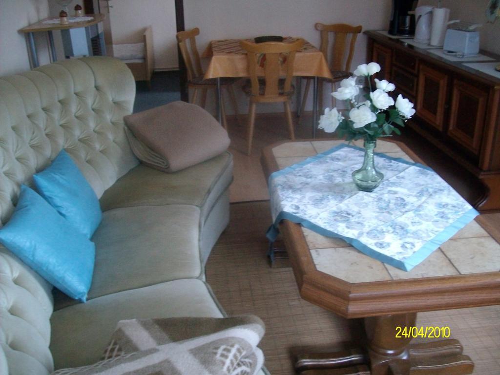 Ferien Und Gaestehaus Harms Neuenkirchen  Room photo