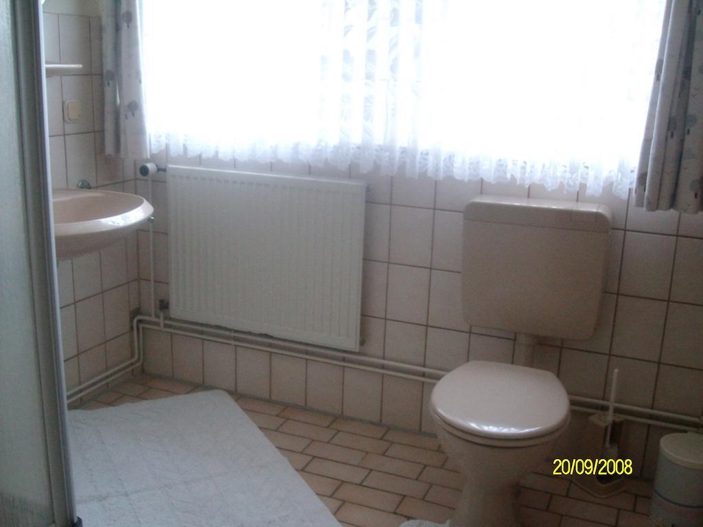 Ferien Und Gaestehaus Harms Neuenkirchen  Room photo